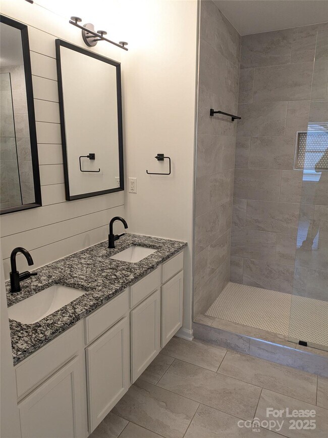 Building Photo - 134 Nevis Ln