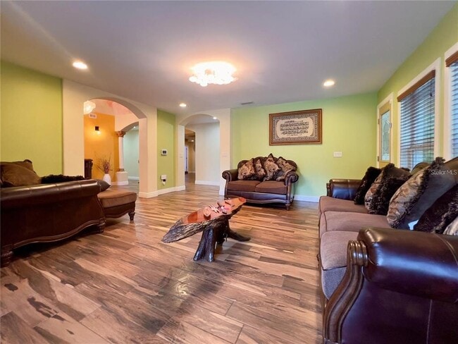 Building Photo - 3900 Reaves Rd