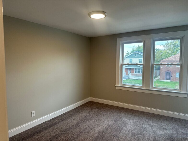 Building Photo - 1288 Linwood Ave