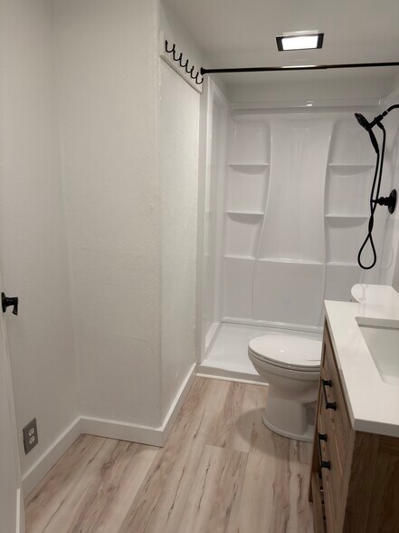 Building Photo - 2011 Oregon Ave