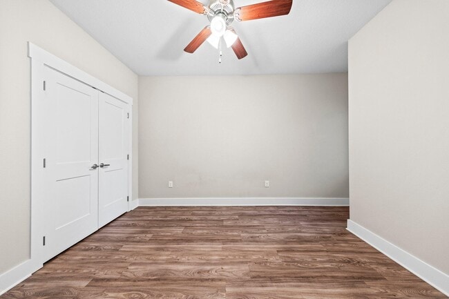 Building Photo - 246 N Sand Palm Rd