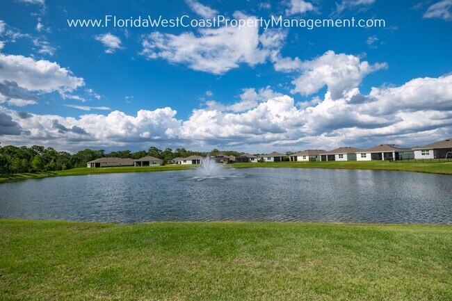 Building Photo - PET FRIENDLY LAKEWOOD RANCH 4 BED/2 BATH H...
