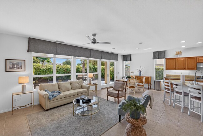 Building Photo - 60440 Juniper Ln