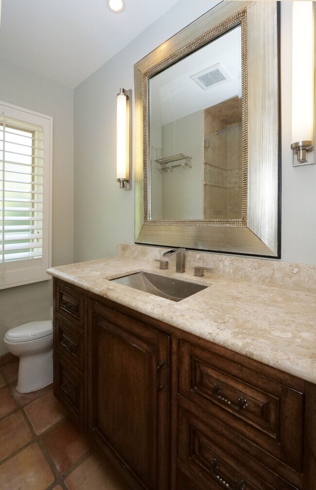 Building Photo - 1804 Paseo Del Mar