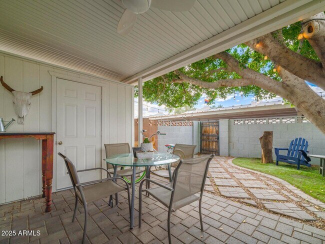 Building Photo - 4001 E Campbell Ave