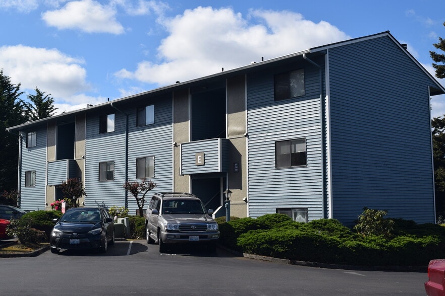 E Building - Bayview Meadows Apartments