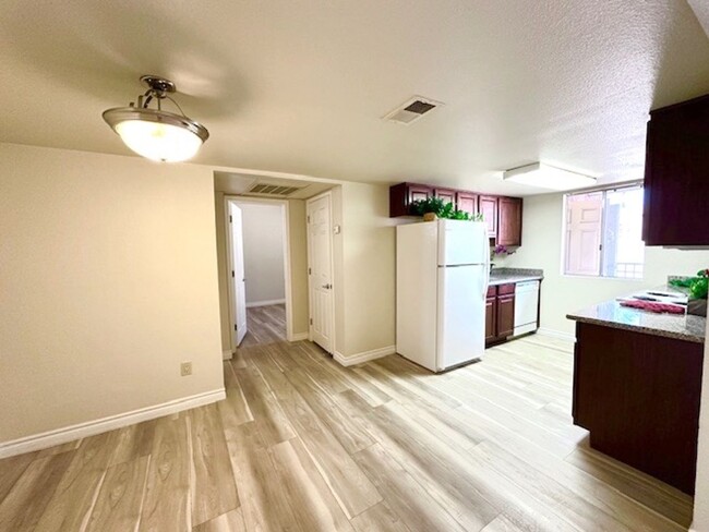 Building Photo - Guard Gated SW Community. 1 Bed. 1 Bath. 2...