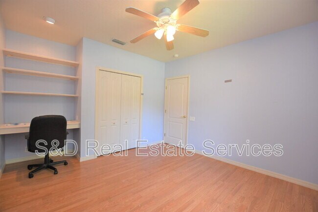 Building Photo - 2218 Longleaf Cir
