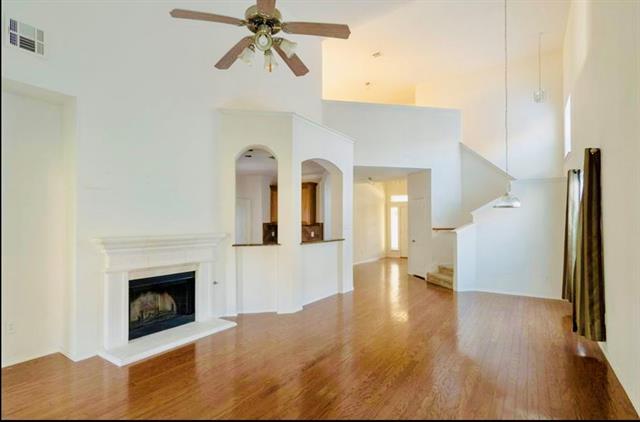 Building Photo - 9717 Hedge Bell Dr