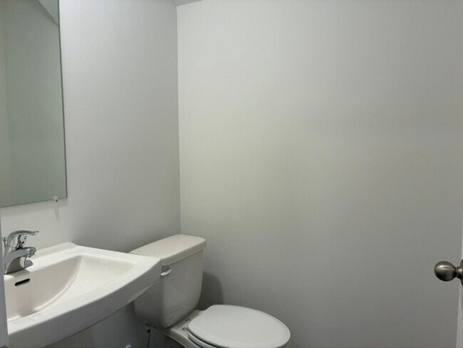 Building Photo - Brand New 3 Bedroom - 2.5 Bath Condo in Union Grove