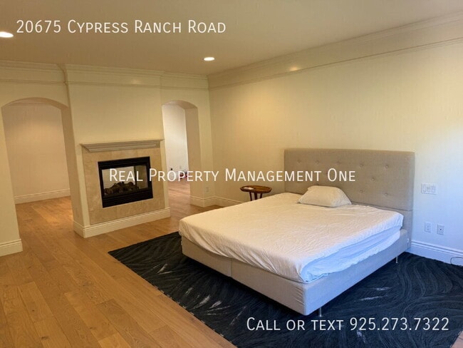 Building Photo - 20675 Cypress Ranch Rd