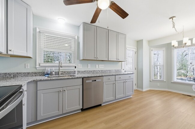 Building Photo - 2760 Mistwood Forest Dr