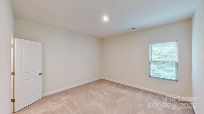 Building Photo - 4523 Collingham Dr