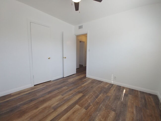 Building Photo - Charming 3-Bedroom Home in an Ideal Location!