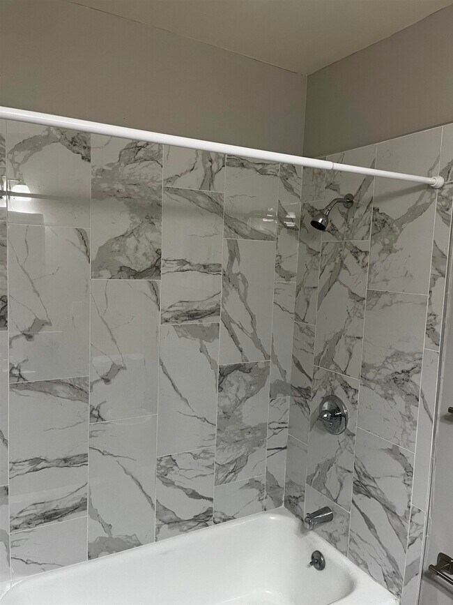 Building Photo - 135 Sherman Pl