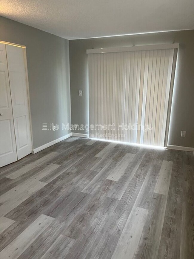 Building Photo - 1497 40th Ave