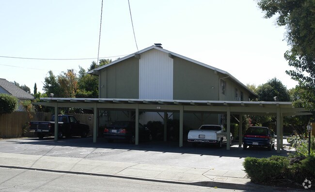 Building Photo - 1849 Knox St
