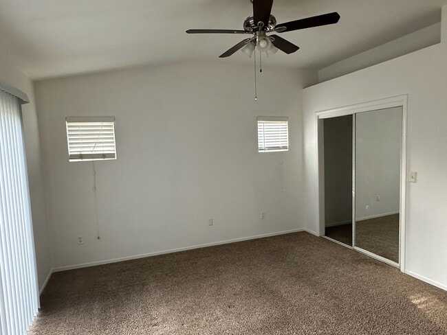 Building Photo - 5415 W Monte Vista Ave
