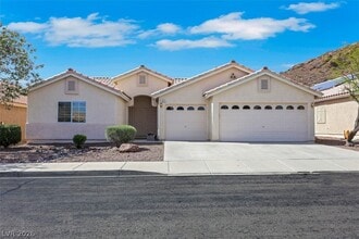 Building Photo - 55 Desert Sunflower Cir