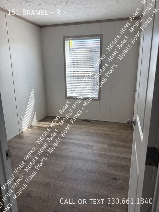 Building Photo - 151 Bramel-R