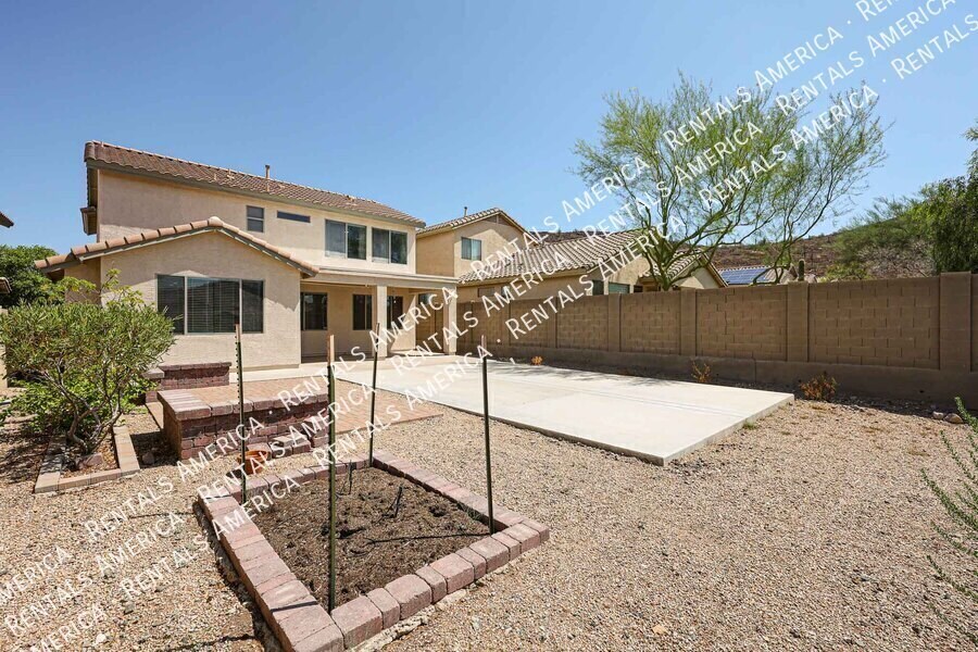 Building Photo - 3751 Desert Creek Ln