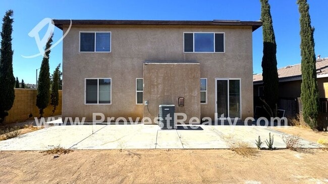 Building Photo - 14193 Blackstone St