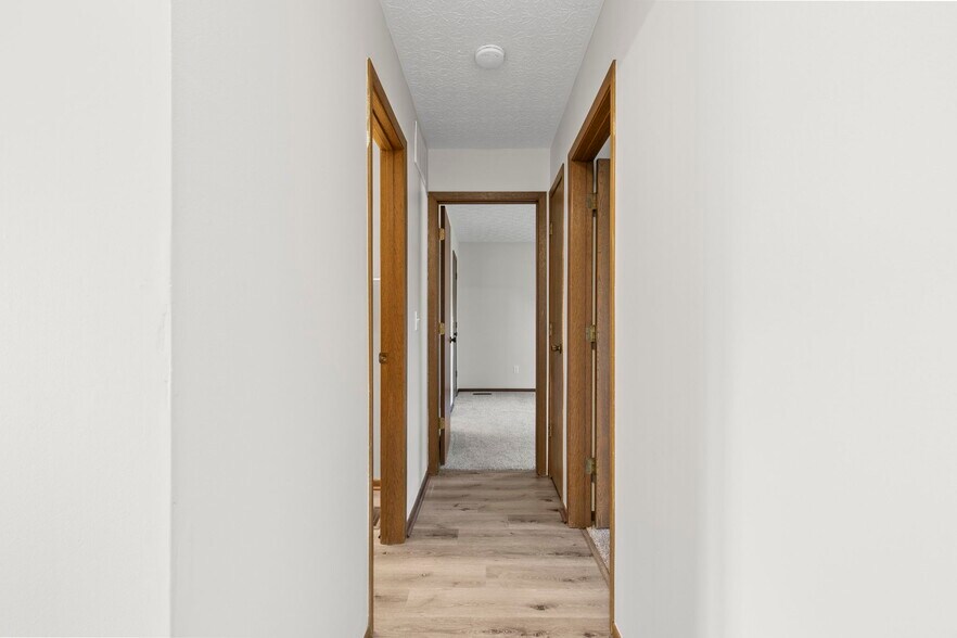 Building Photo - 1800 Weather Stone Ln