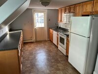 Building Photo - 18 Roundy St