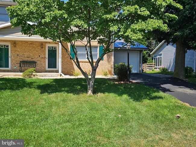 Building Photo - 14788 Sherwood Dr