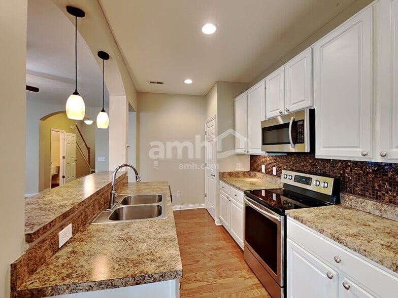 Building Photo - 4680 Grand Strand Dr