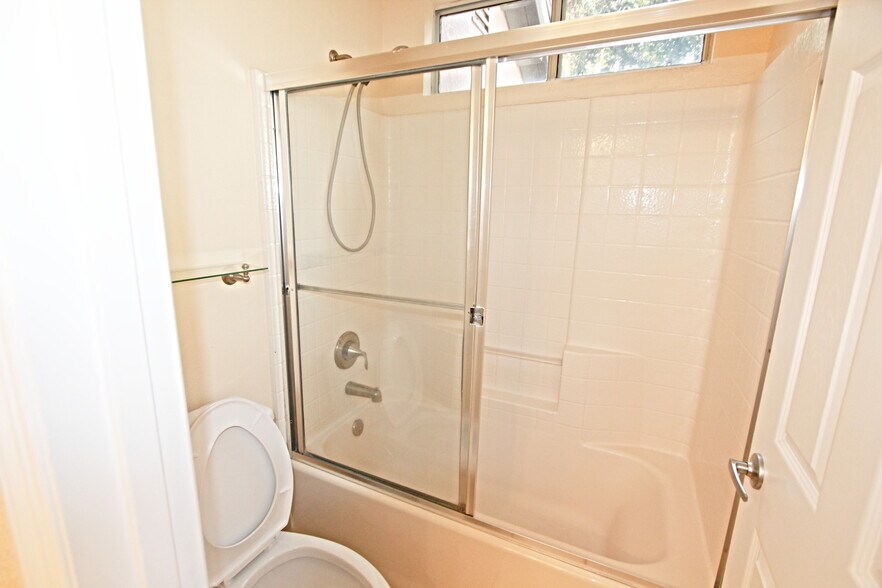 Building Photo - 4065 Ivey Vista Way