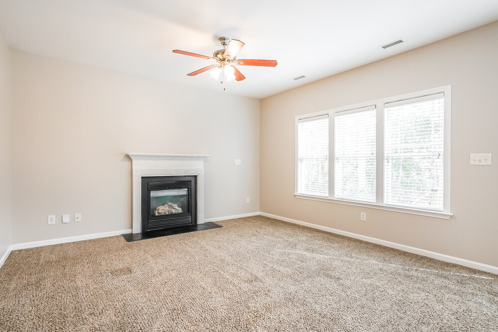 Building Photo - 180 Willowbrook Cir