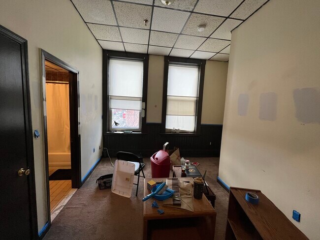 Building Photo - 153 Main St