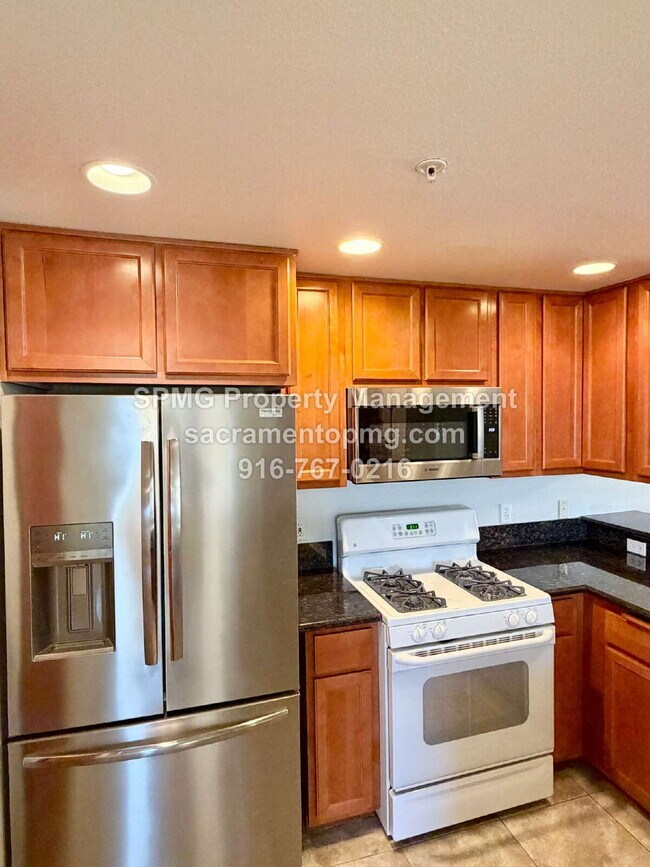 Building Photo - 1501 Secret Ravine Pkwy