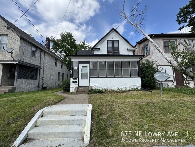 Primary Photo - 675 NE Lowry Ave