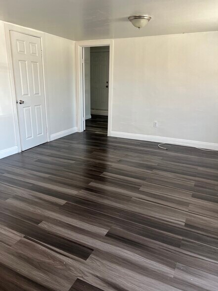 Building Photo - 5158 Wood Ave