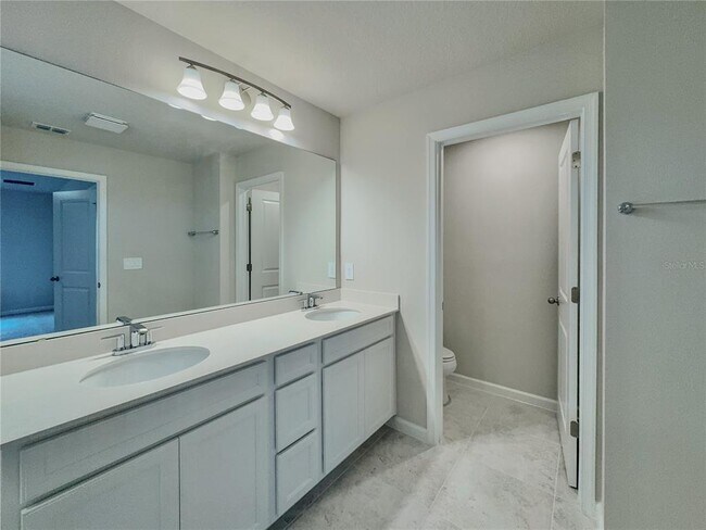 Building Photo - 3753 Isle Royal Place