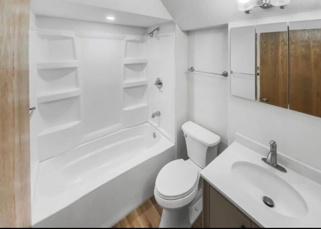 Building Photo - 3866 Westbury Dr