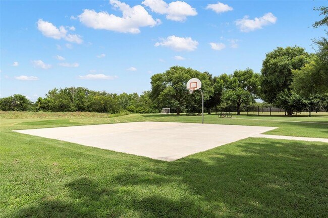 Building Photo - 1504 Sandpiper Ln