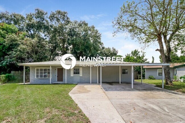 Primary Photo - 4 Bedroom Pet-Friendly Home in Tampa, FL w...