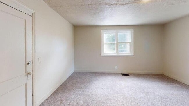 Building Photo - 70 3rd St
