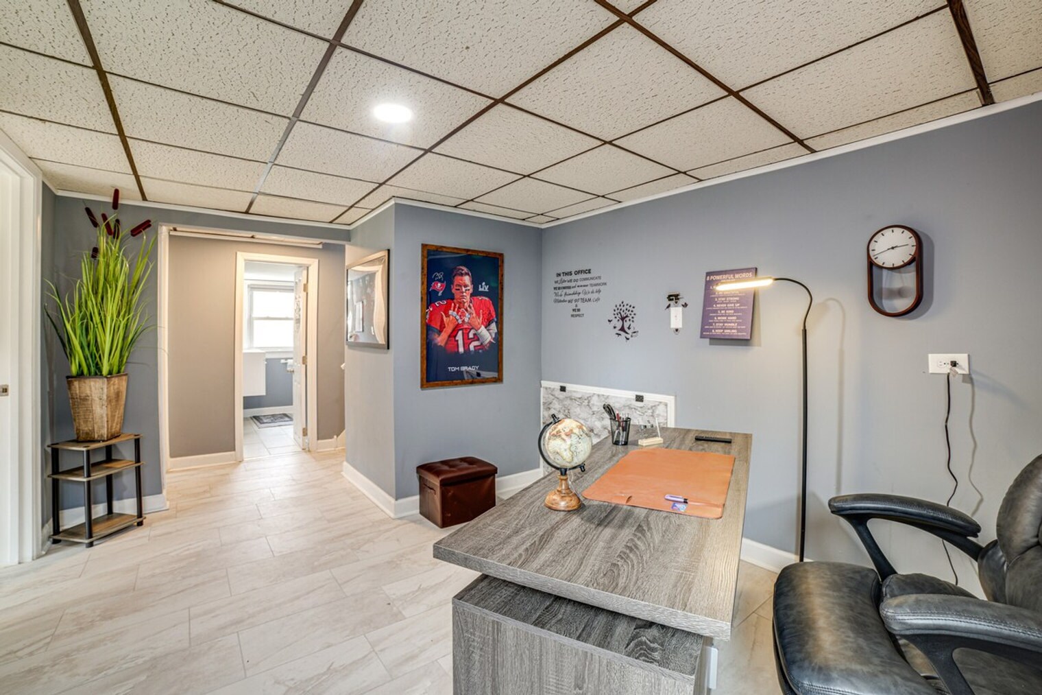 Building Photo - 737 E 157th Pl