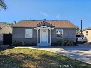 Building Photo - 8844 Emerald Ave