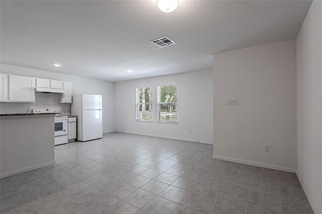 Building Photo - 26688 Pools Creek Dr