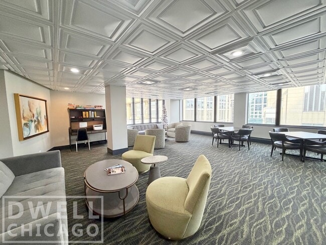 Building Photo - 233 E Erie St