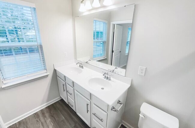 Building Photo - 8707 Red Canyon Way