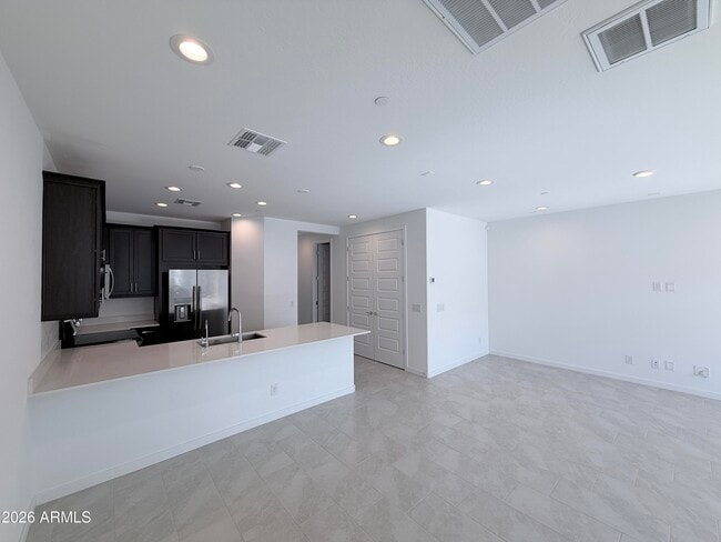 Building Photo - 4177 E Pinto Dr