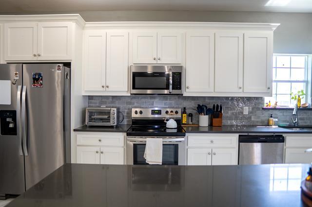 Building Photo - 2143 Soman Ln