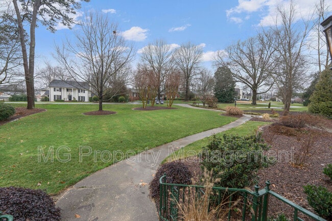 Building Photo - 4023 Arbor Way