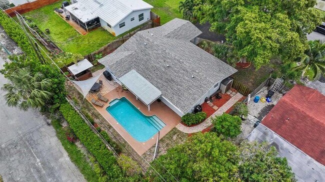 Building Photo - 513 Curlew Rd